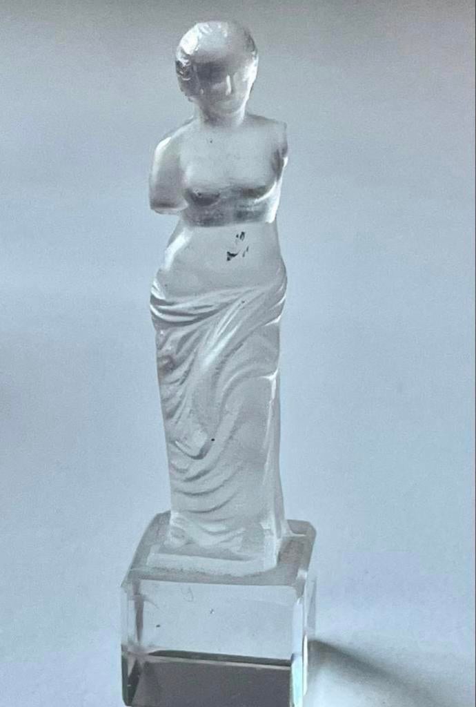 Kleine Venus van Milo sculptuur, helder glas, Antiek en Kunst, Glas, Minder dan 20 cm, Ophalen of Verzenden, Beeld