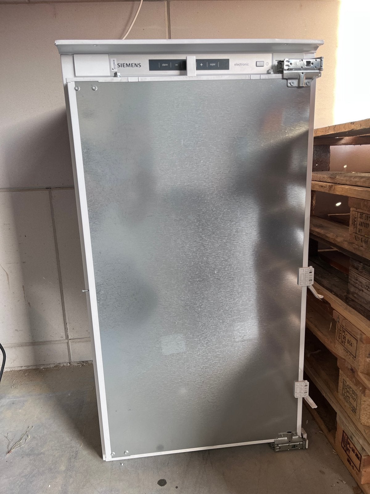 Siemens KI31RED30/03 Inbouw Koelkast, 150 tot 200 liter, Zonder vriesvak, Zo goed als nieuw, Energieklasse A of zuiniger