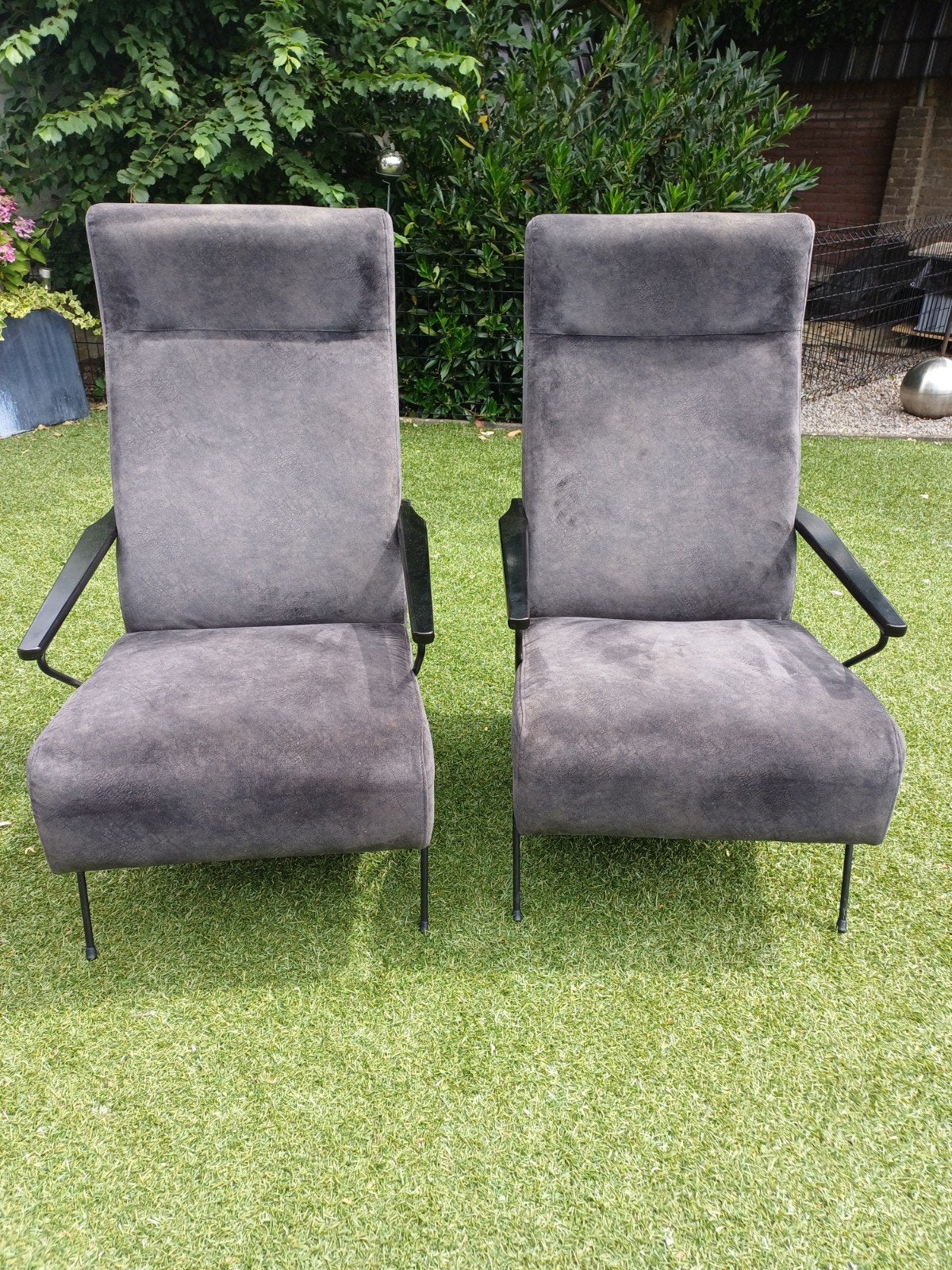 Twee Moderne Antraciet Grijze Fauteuils, Ophalen, 75 tot 100 cm, Zo goed als nieuw, Stof