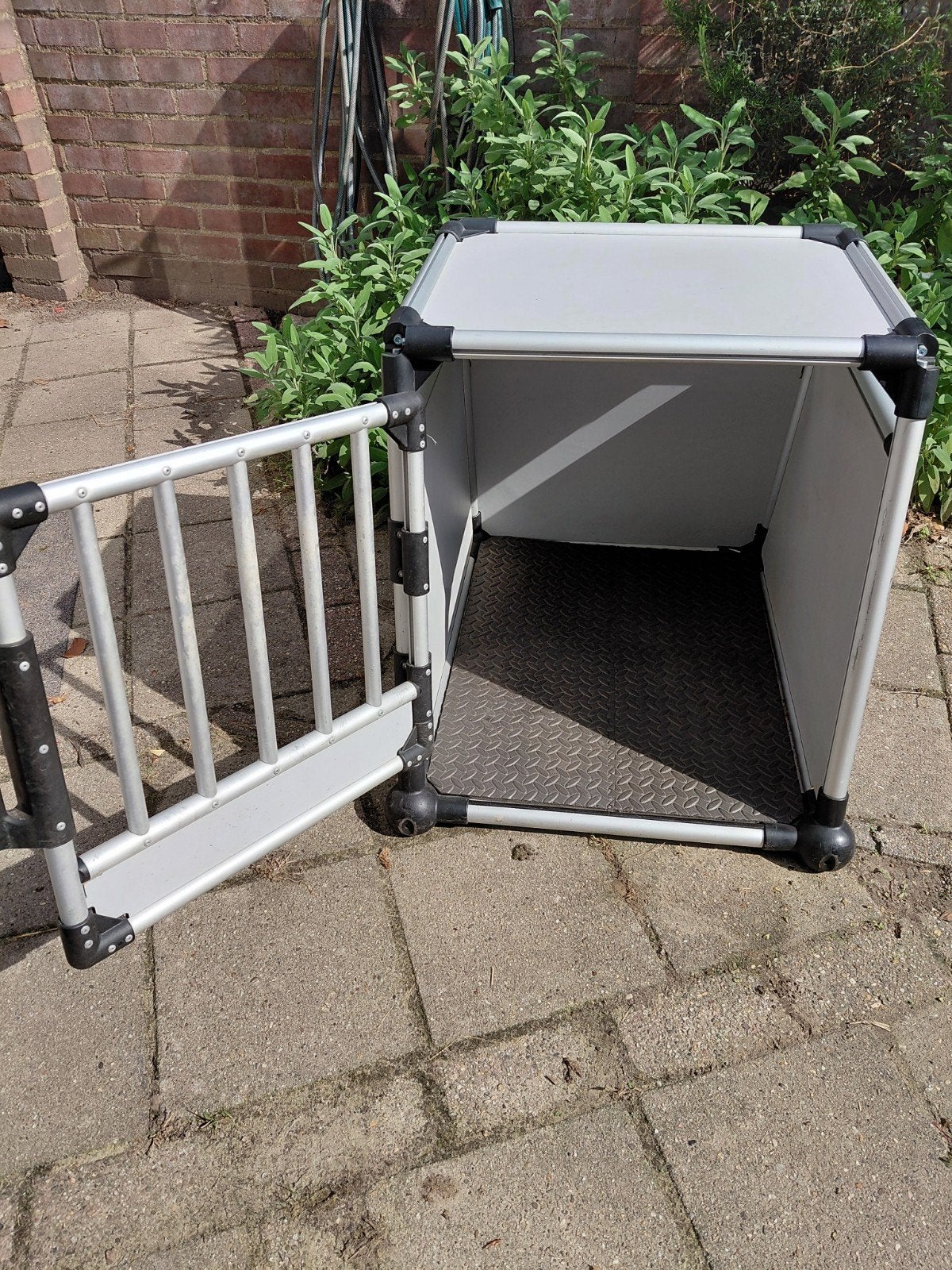 Reisbench hond, Ophalen, Gebruikt