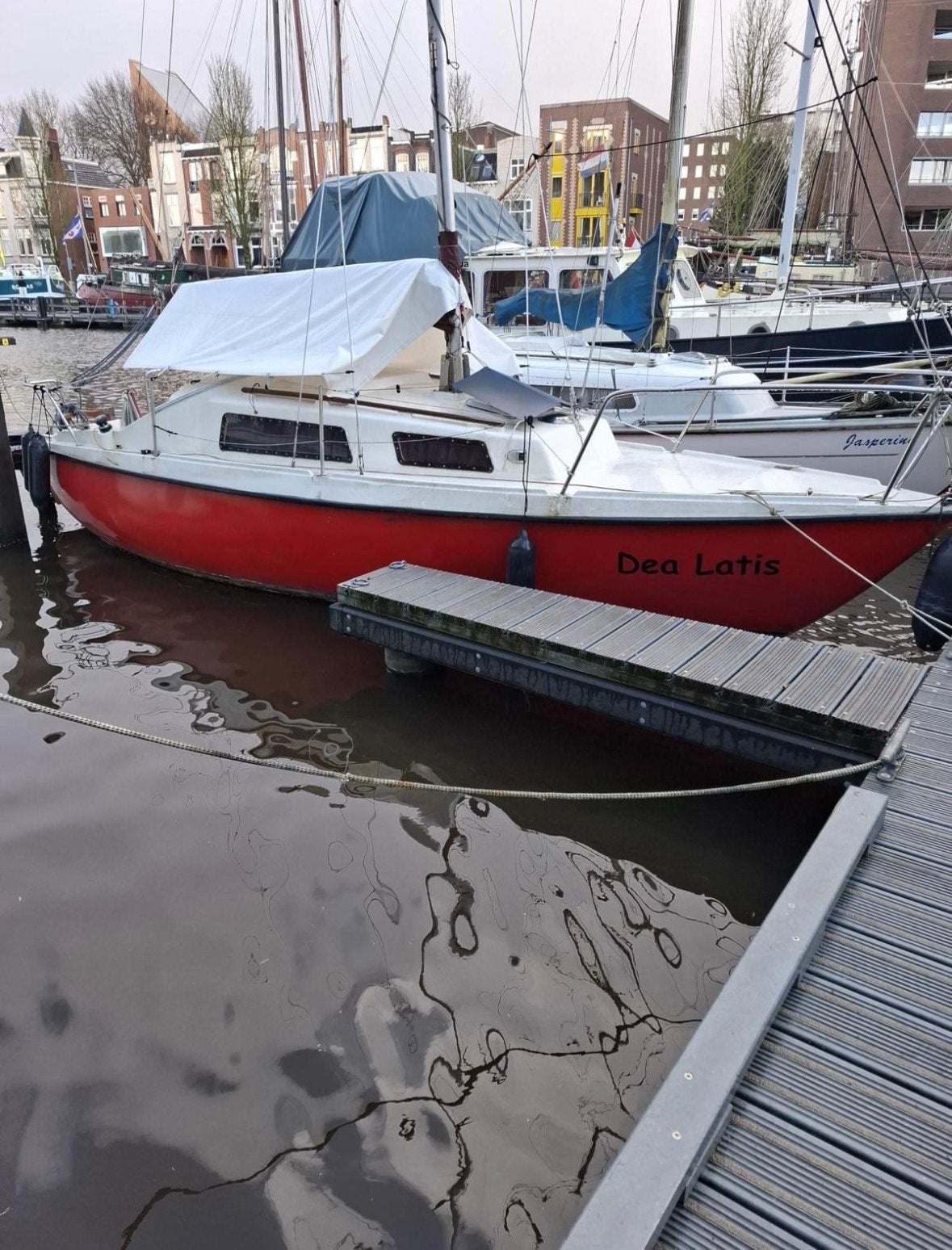 Zeilboot 'Dea Latis' - Compacte cruiser, Watersport en Boten, Kajuitzeilboten en Zeiljachten, Ophalen, Gebruikt, Kleine kruiser