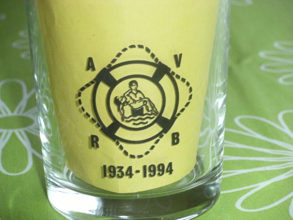 60 jaar Reddingsbrigade Apeldoorn AVRB 1934 - 1994 glas, Ophalen of Verzenden, Zo goed als nieuw