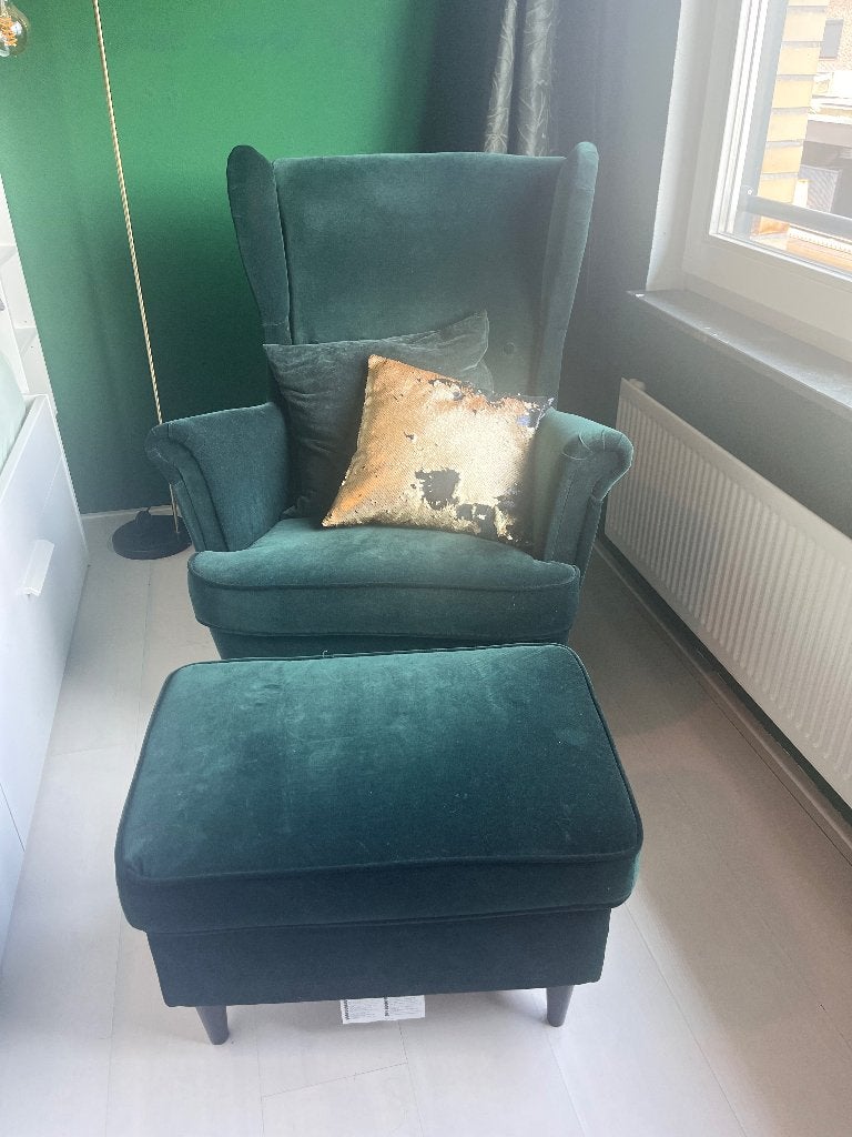 Arm chair and footstool Ikea Strandmon, Huis en Inrichting, Fauteuils, Ophalen, 75 tot 100 cm, 75 tot 100 cm, Hout