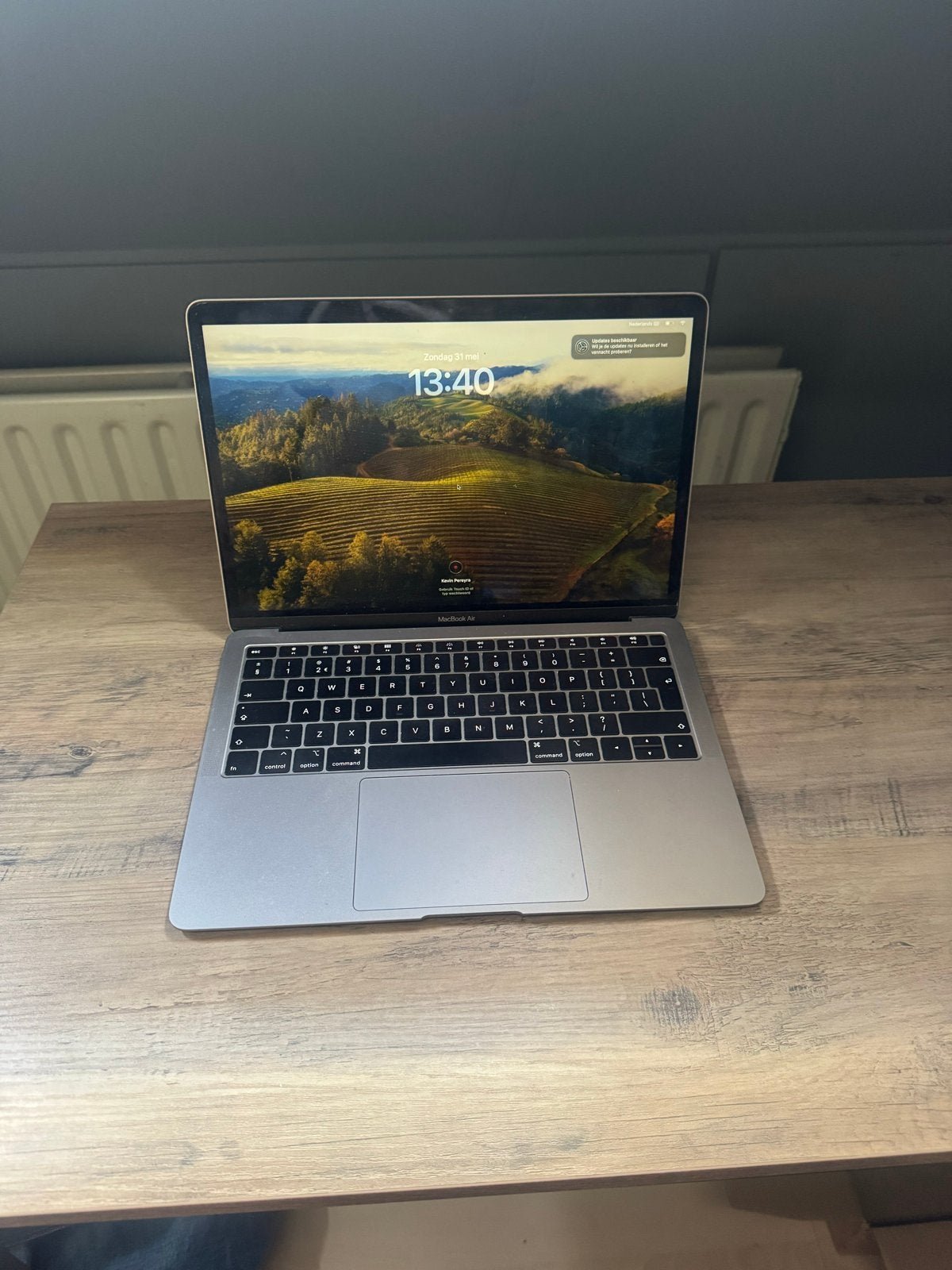 MacBook Air 13-inch 2019 - 8GB RAM, 1.6 GHz i5, Computers en Software, Qwerty, 8 GB, 13 inch, Minder dan 2 Ghz