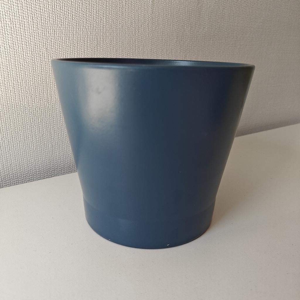 Set van 2 IKEA PAPAJA bloempotten, donkerblauw, Tuin en Terras, Bloempotten, Rond, Ophalen of Verzenden, Aardewerk, Binnen
