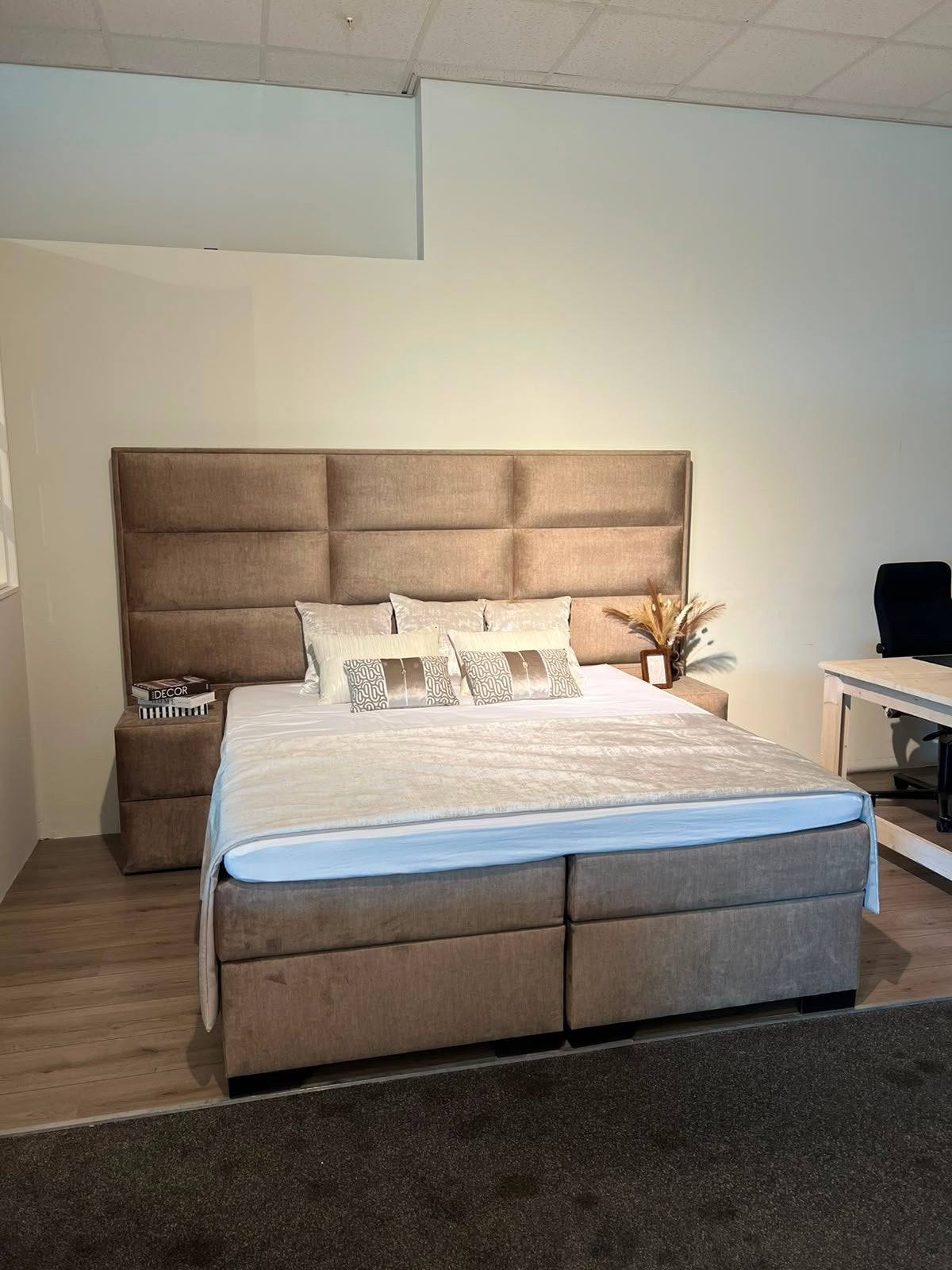 Boxspring wormerveer zaandam purmerend alkmaar beverwijk, Ophalen of Verzenden, Zo goed als nieuw