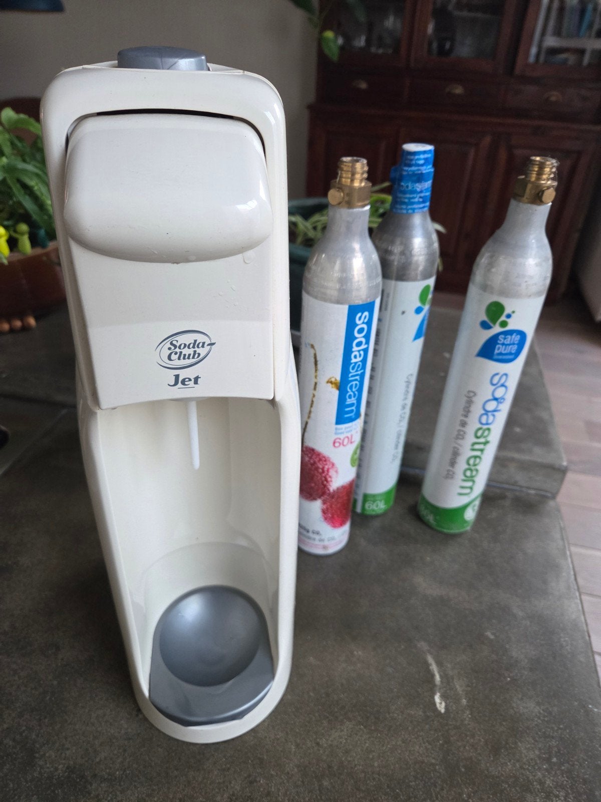 Sodastream Jet met 4 klassieke schroefcilinders (1 vol), Ophalen