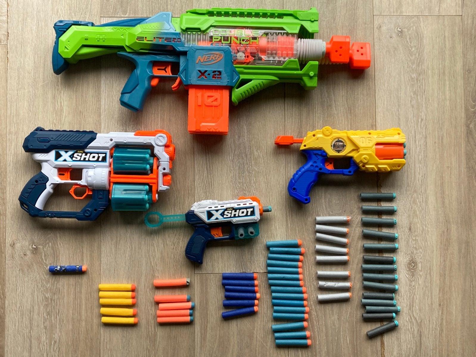 Nerf en X shots pijltjespistolen incl pijltjes, Ophalen of Verzenden, Zo goed als nieuw