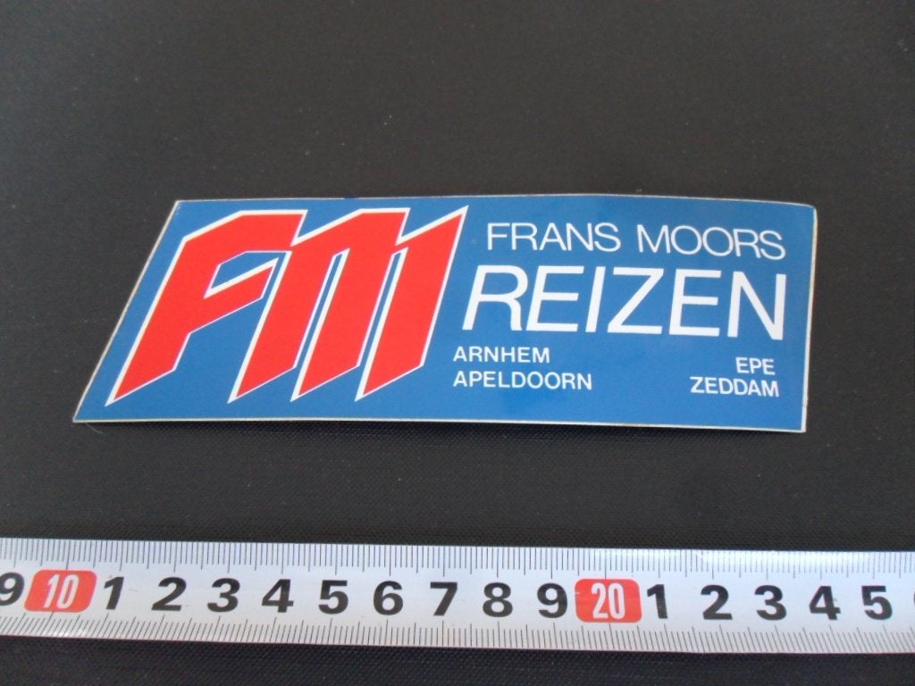 sticker FRANS MOORS reizen Arnhem Apeldoorn Epe Zeddam *, Verzamelen, Stickers, Ophalen, Zo goed als nieuw