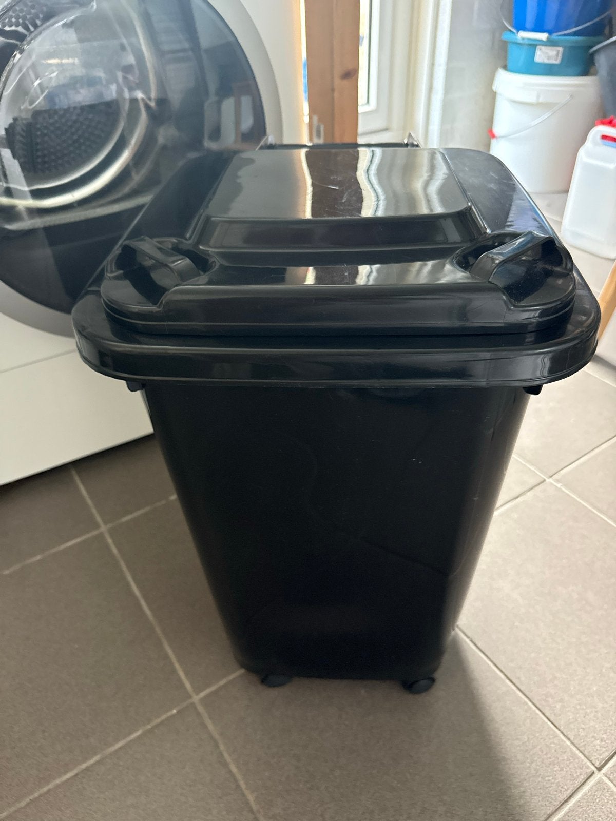 Handige mini container met wieltjes - Zwart, Ophalen, Kunststof, Zo goed als nieuw, 5 – 50