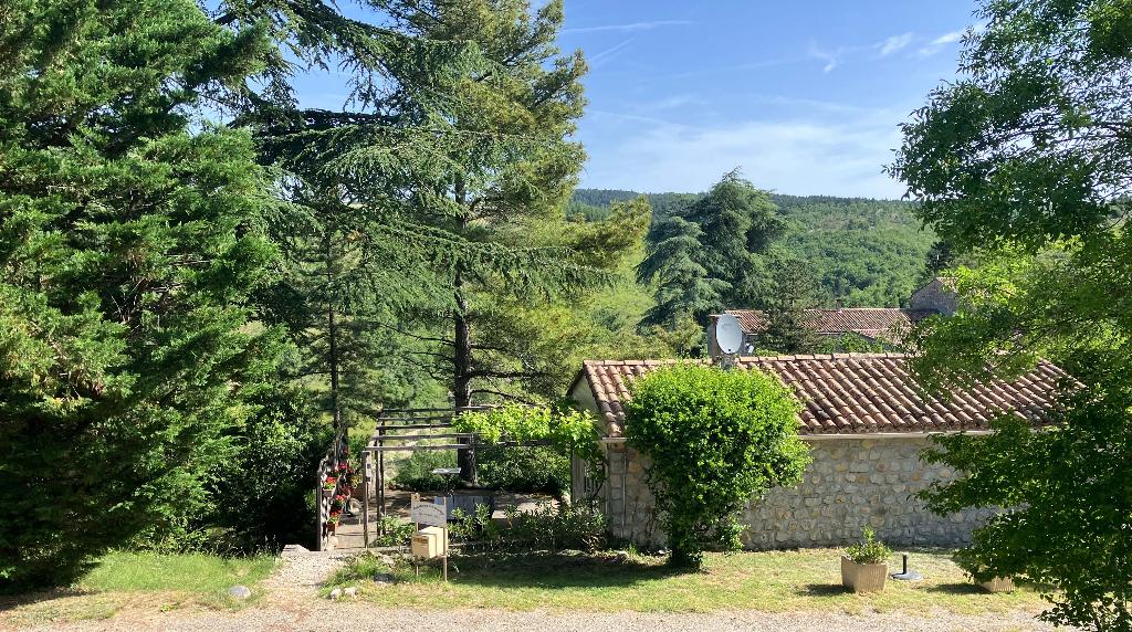 Vrijstaand vakantiehuisje in de Franse Ardèche, Vakantie, Ardèche of Auvergne, Wasmachine, Overige typen, In bergen of heuvels