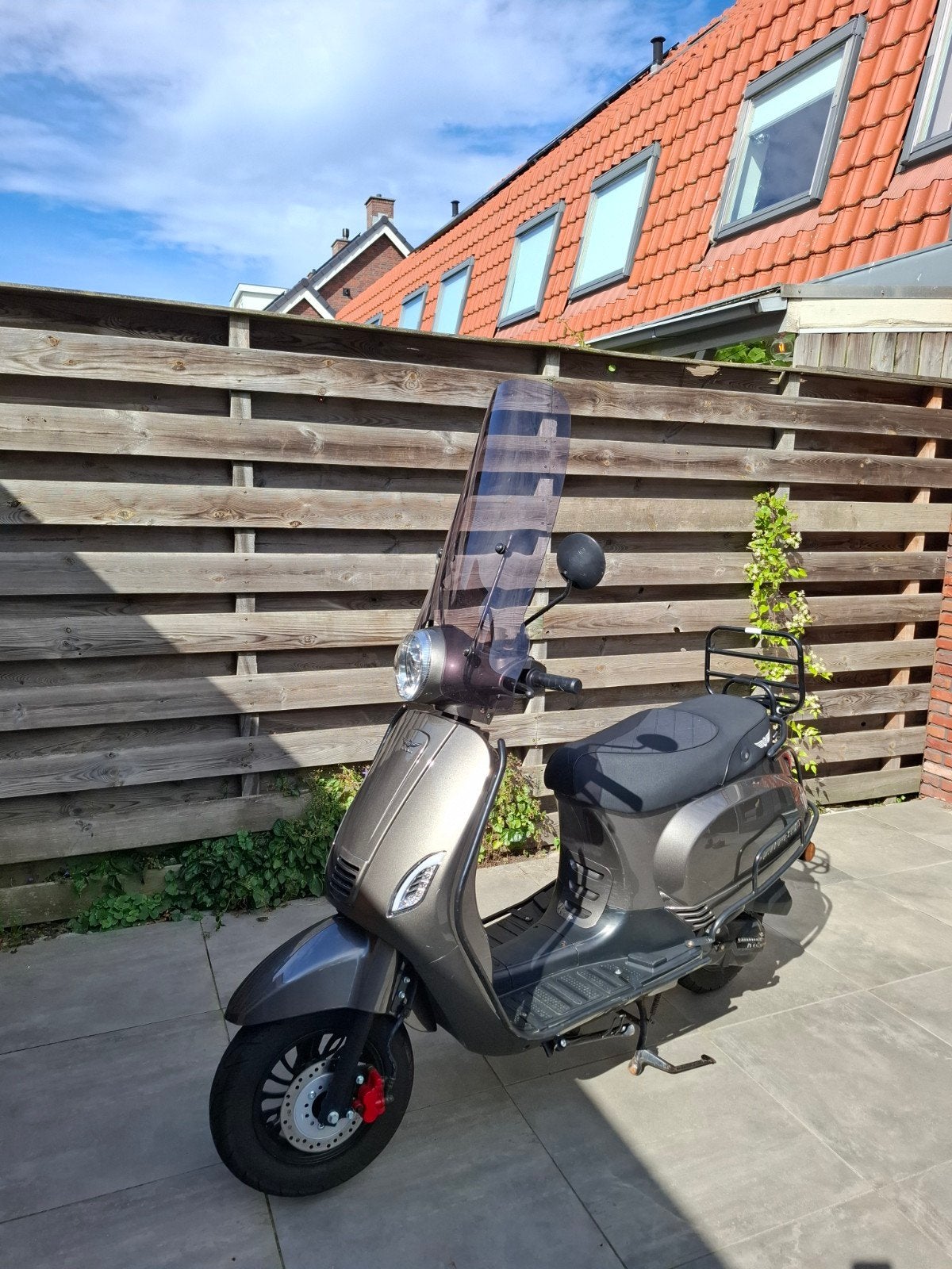 DJJD Cashmere scooter, uit 2021, Fietsen en Brommers, Gebruikt, Benzine, Ophalen, Overige merken