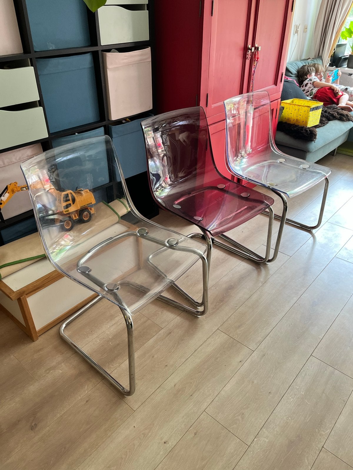 IKEA Tobias stoelen - 2 transparant, 1 paars, Ophalen, Kunststof, Gebruikt, Overige kleuren