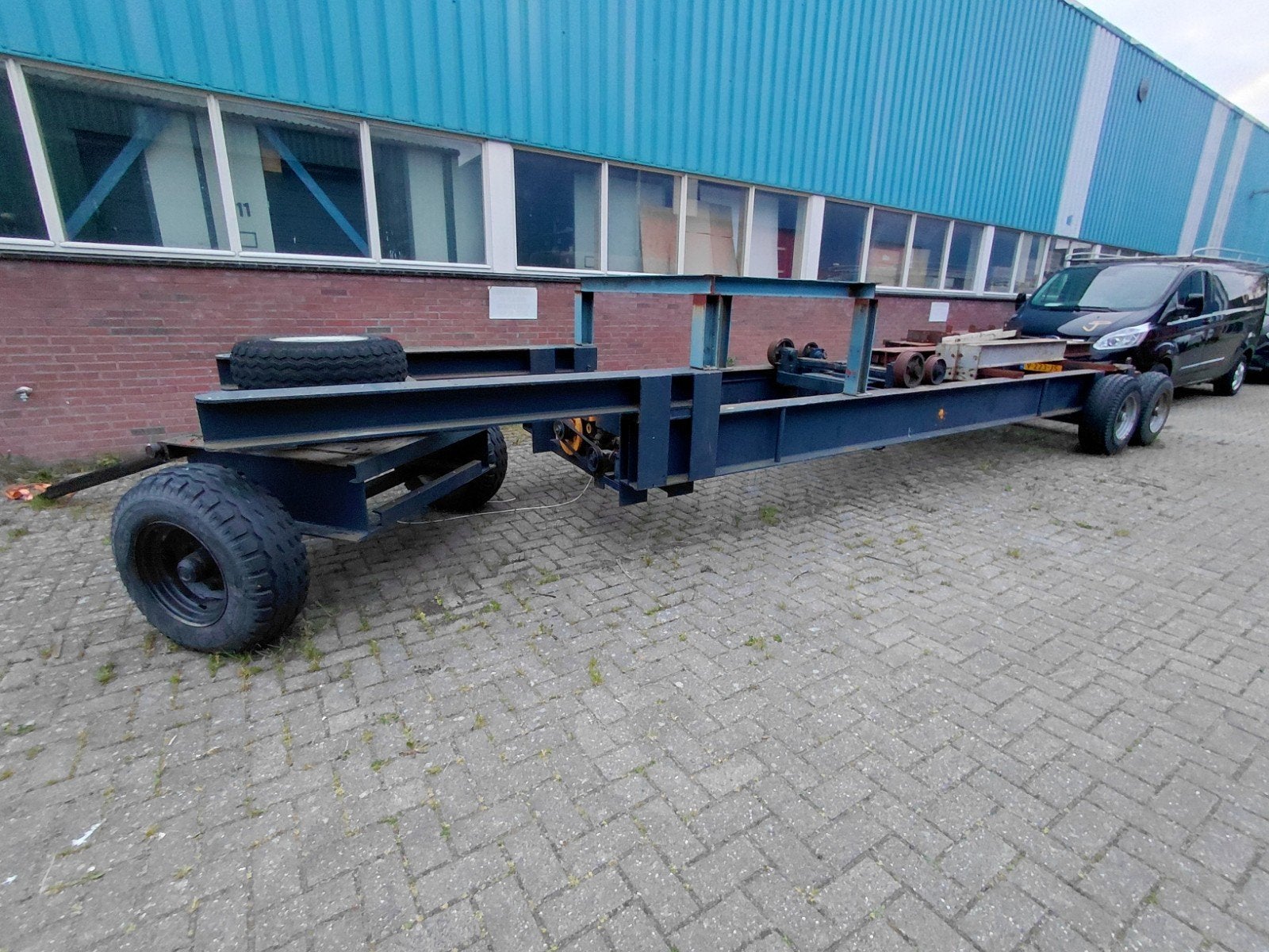 Zware boot trailer, Ophalen