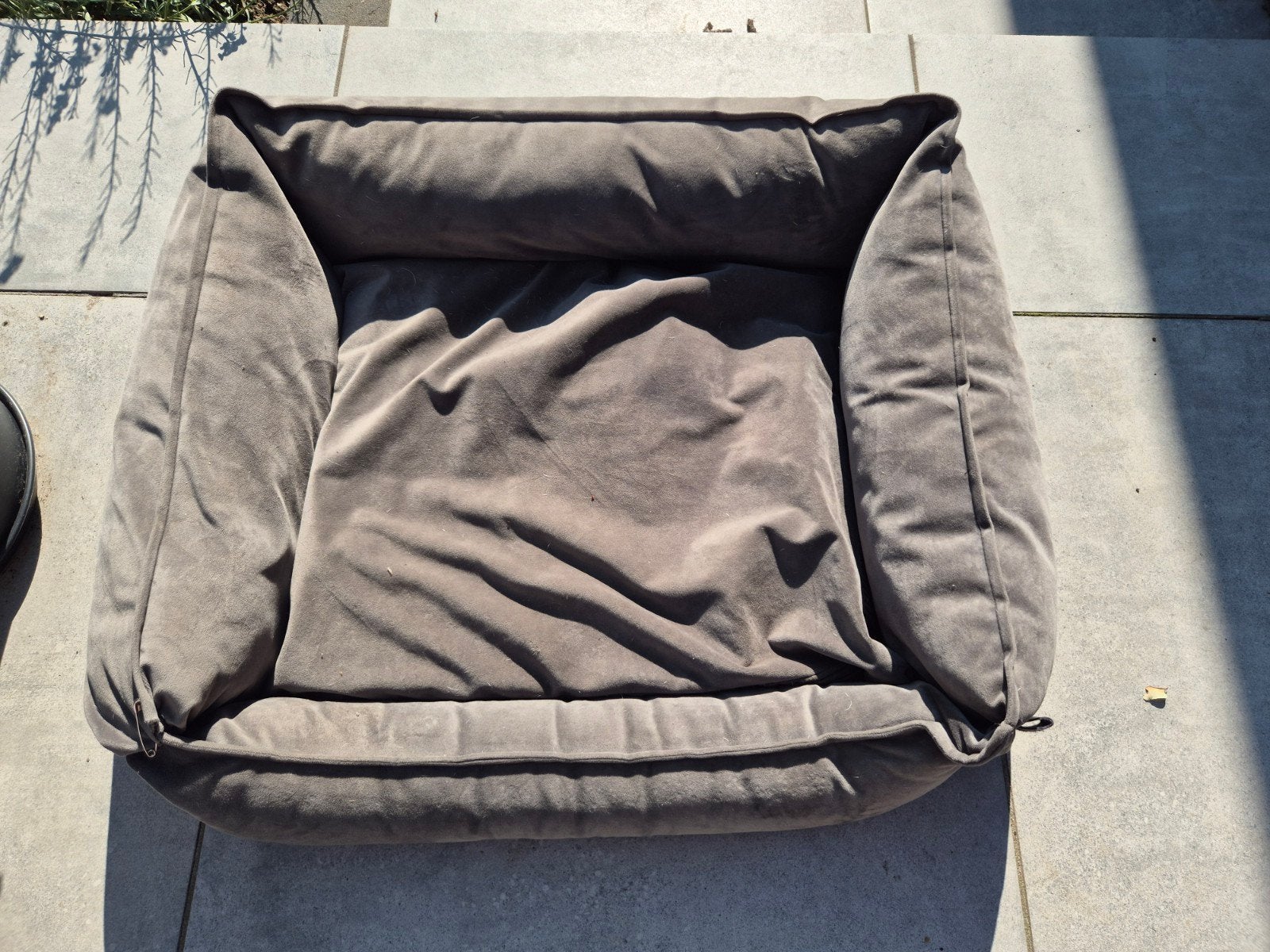 Hondenmand grijs velour, Ophalen, Gebruikt, Stof