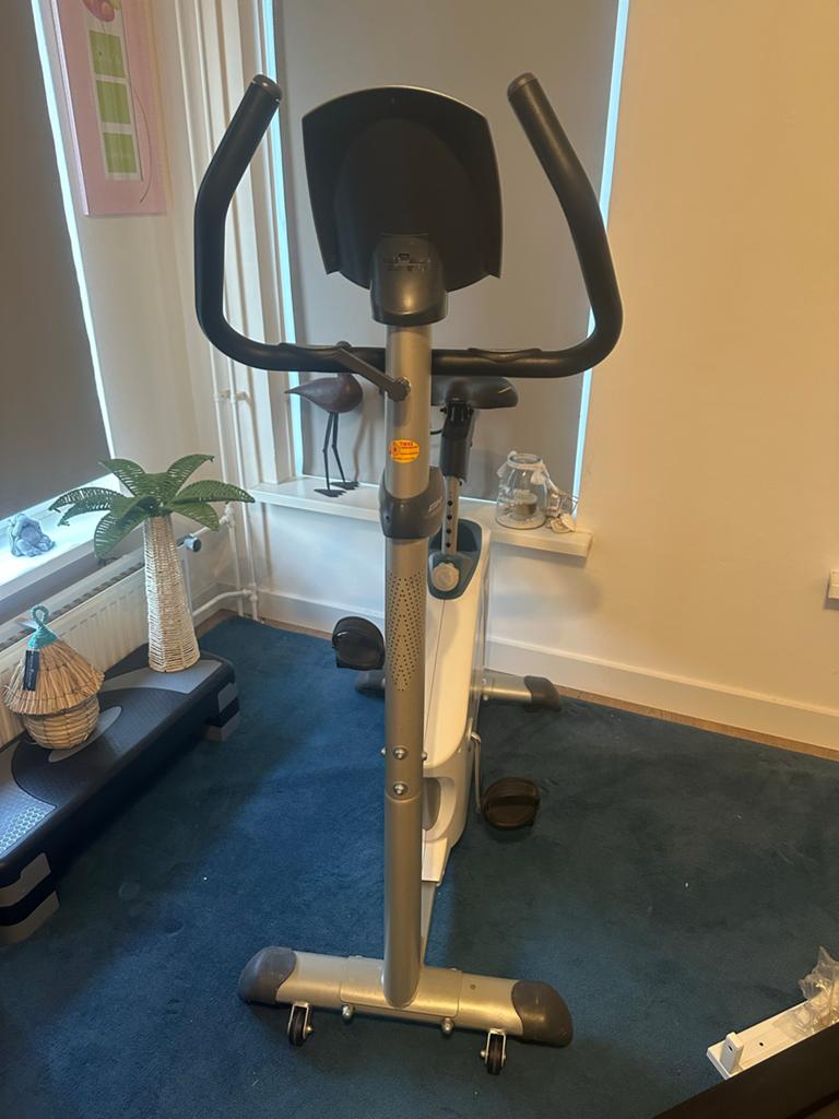 Hometrainer BioBike BH - Perfect voor thuis trainen, Ophalen, Gebruikt, Metaal, Benen
