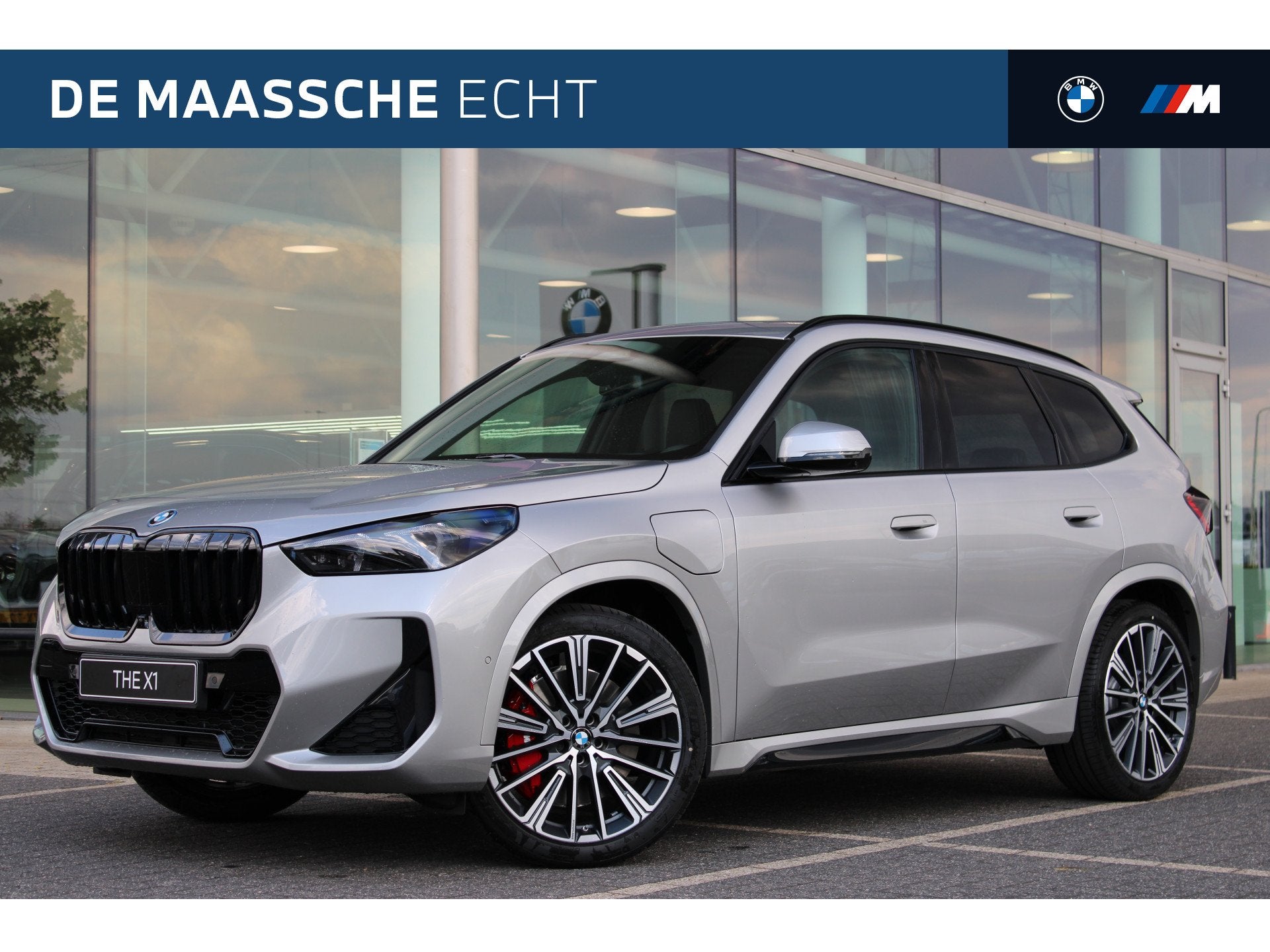 BMW X1 xDrive30e M Sport Automaat / Panoramadak / Trekhaak /, Stoelverwarming, Zwart, Leder, Bedrijf