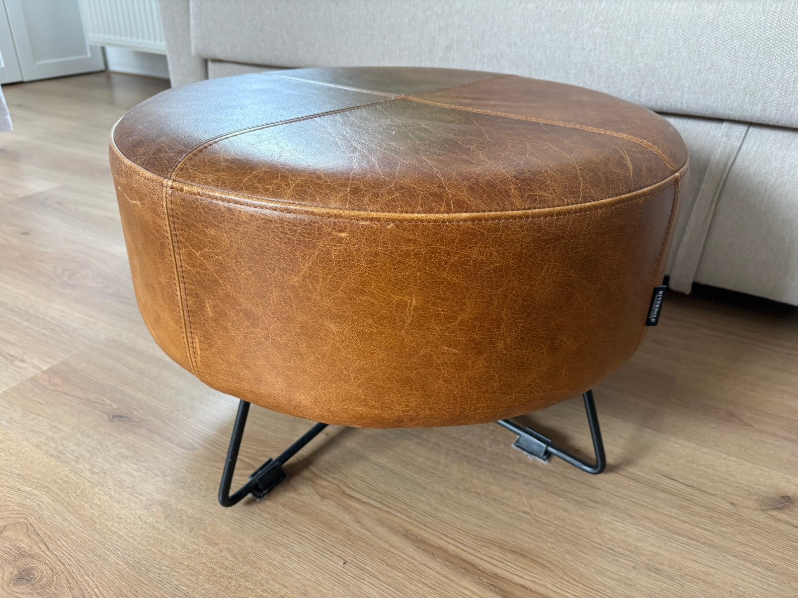 Riverdale leren poef, Ophalen, Zo goed als nieuw, Rond, Minder dan 50 cm