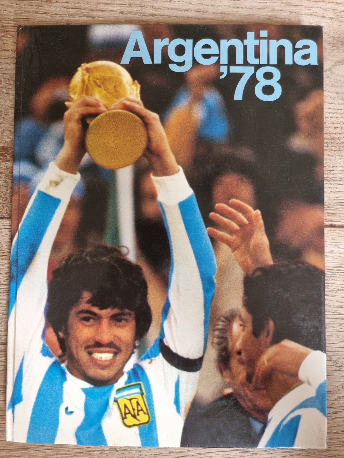 Boek: Argentinië '78 - WK Voetbal, Ophalen of Verzenden, Zo goed als nieuw, Onbekend, Balsport