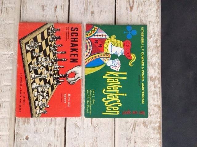 ANTIEK boekje  "SCHAKEN'  ( klaverjassen verkocht), Ophalen of Verzenden, H.J.J. Slavekoorde
