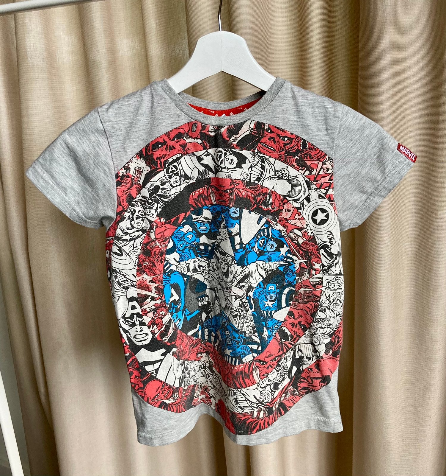Marvel Captain America T-shirt maat 134 kinderen, Ophalen, Gebruikt, Jongen