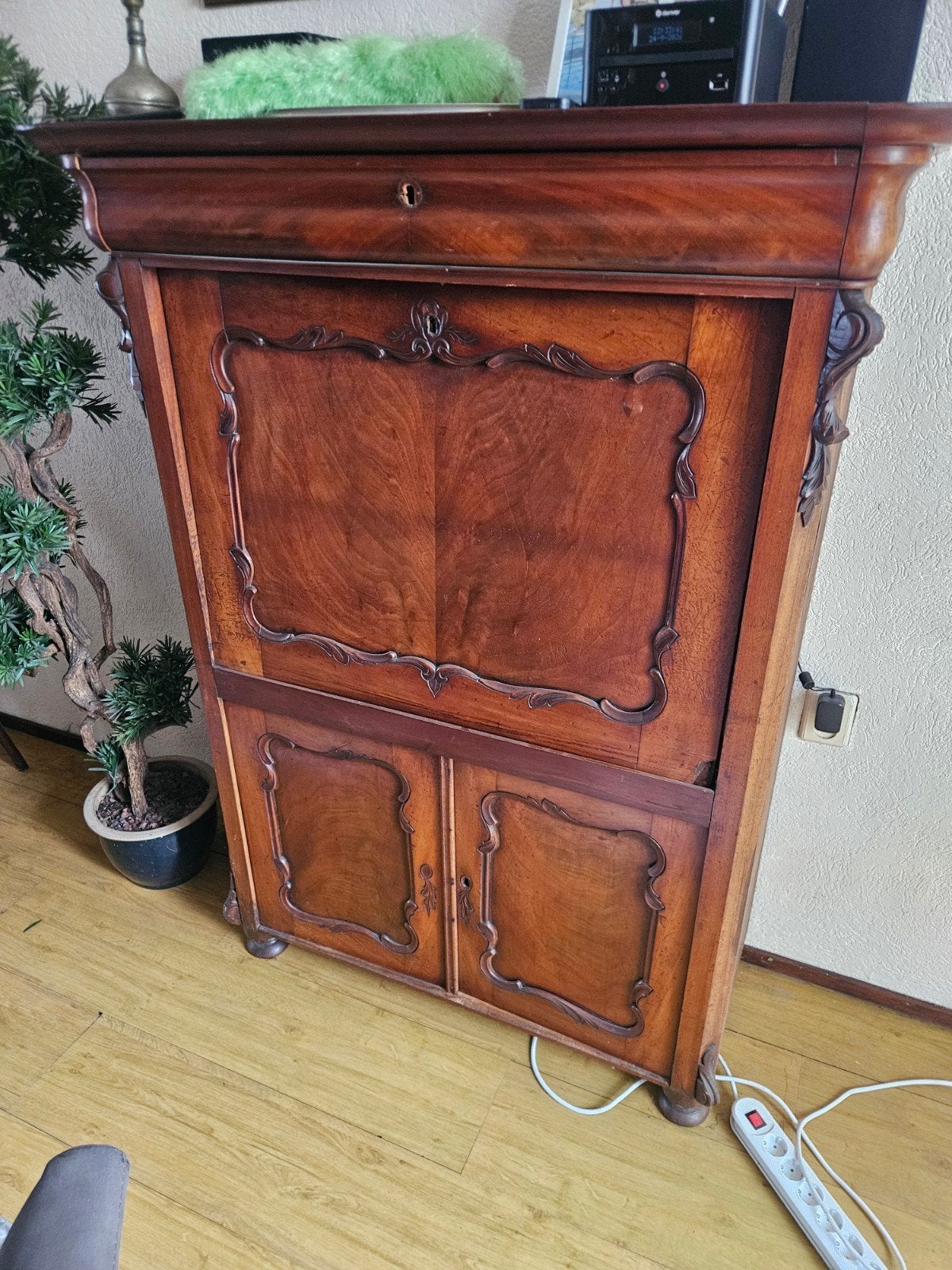 Antiek secretaire bureau met lade en opbergruimte, Ophalen
