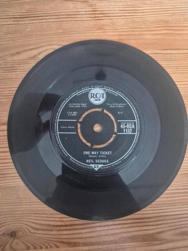 Neil Sedaka - One Way Ticket / Oh! Carol (Single), Cd's en Dvd's, Vinyl Singles, Gebruikt, 7 inch, Single, Ophalen of Verzenden
