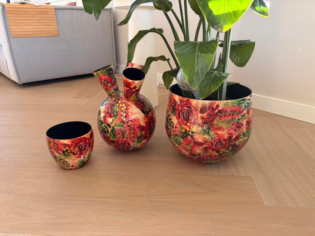 Unieke bloempotten met rozenprint (+ strelitzia)- Set van 3, Ophalen, Nieuw, Overige kleuren, Minder dan 50 cm