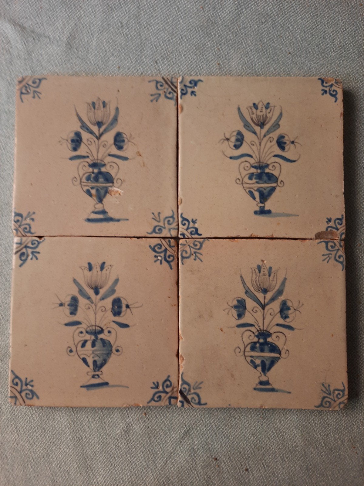 18e eeuwse bloem(tulp)vaastegels, Antiek en Kunst, Ophalen of Verzenden