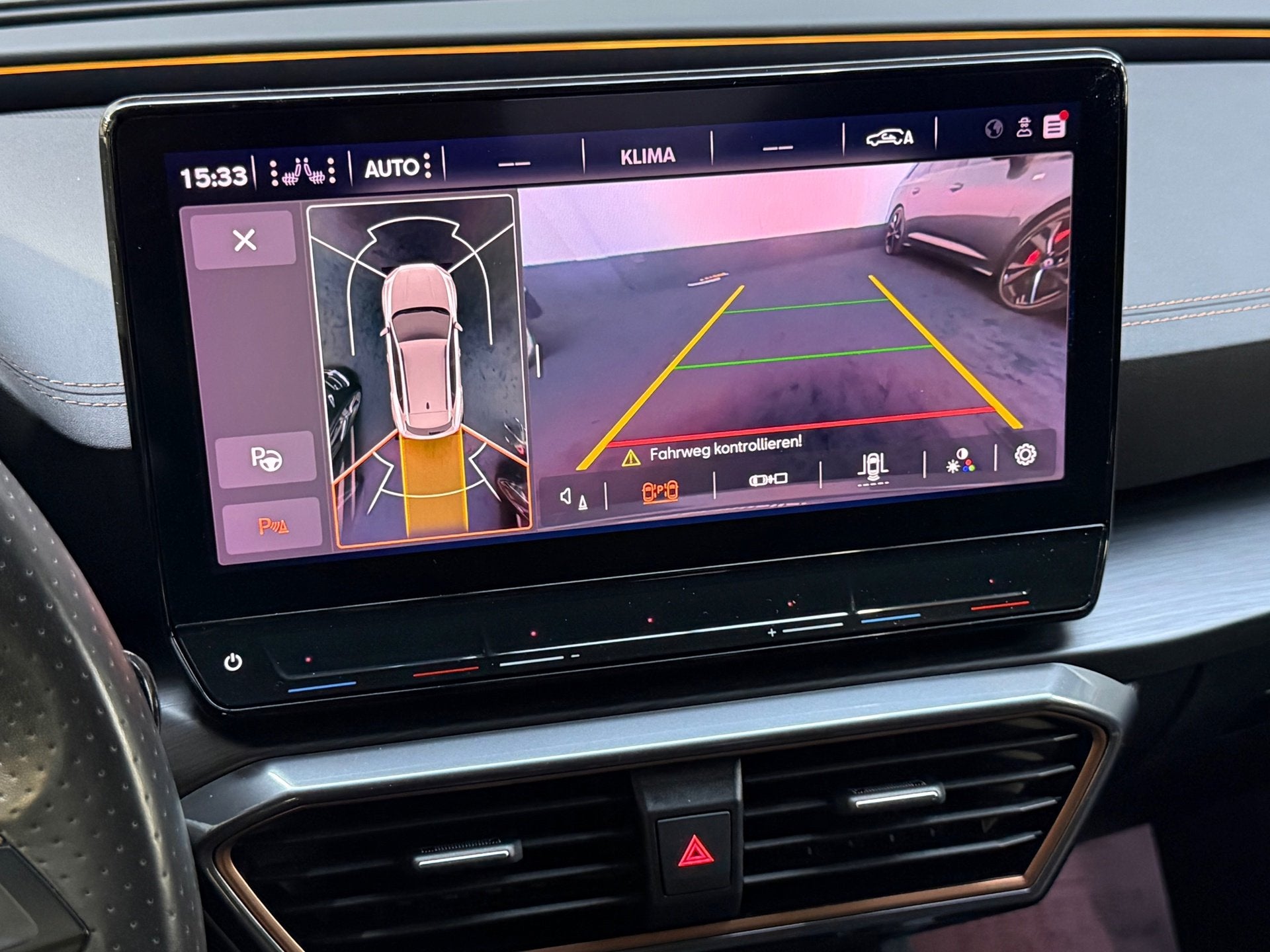 CUPRA Formentor 1.4 e-Hybrid VZ Performance Black Edition 24, Auto's, Dealer onderhouden, Automatische klimaatregeling, Gebruikt