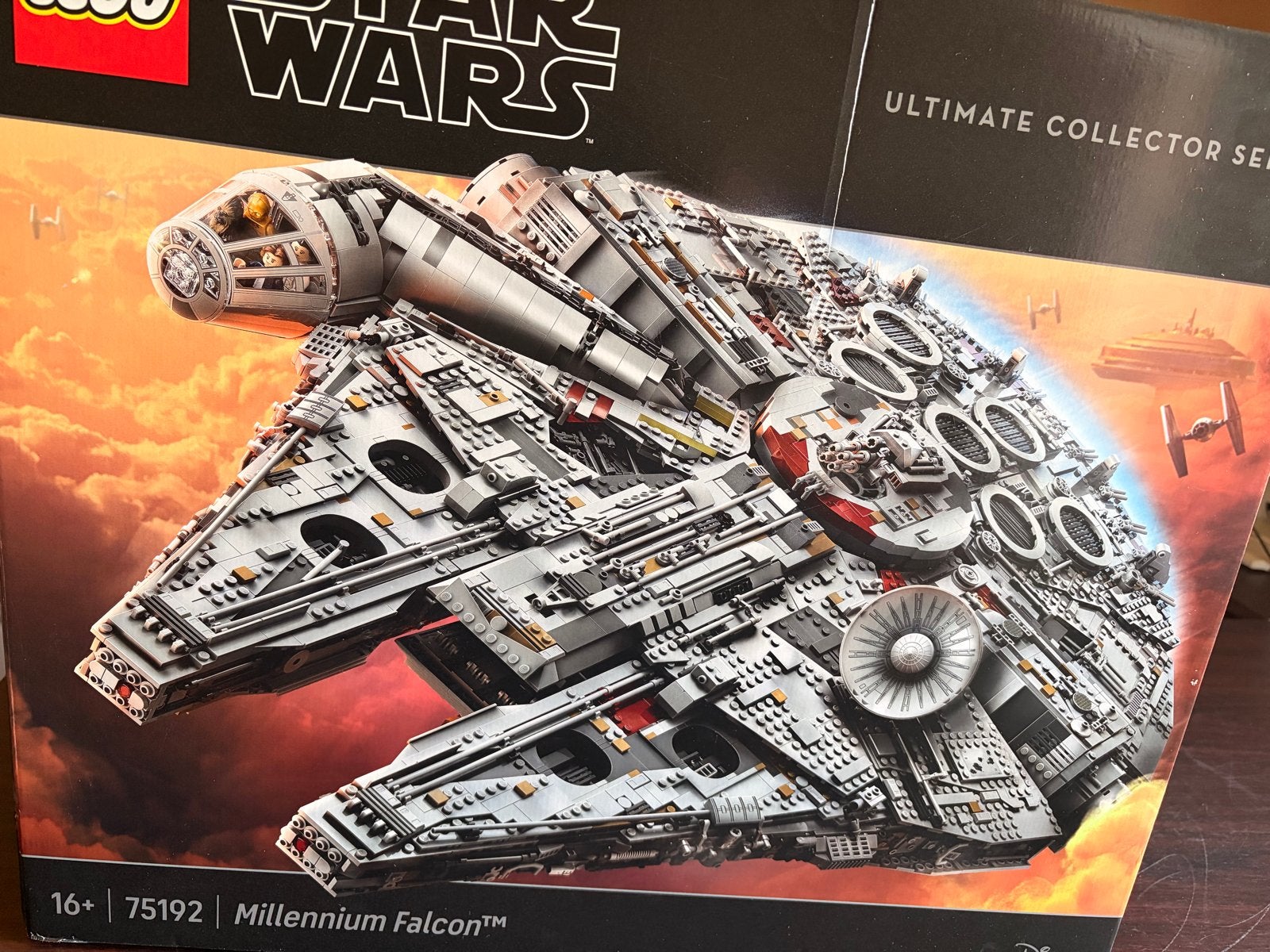 LEGO Star Wars Millennium Falcon (75192) UCS, Ophalen, Gebruikt