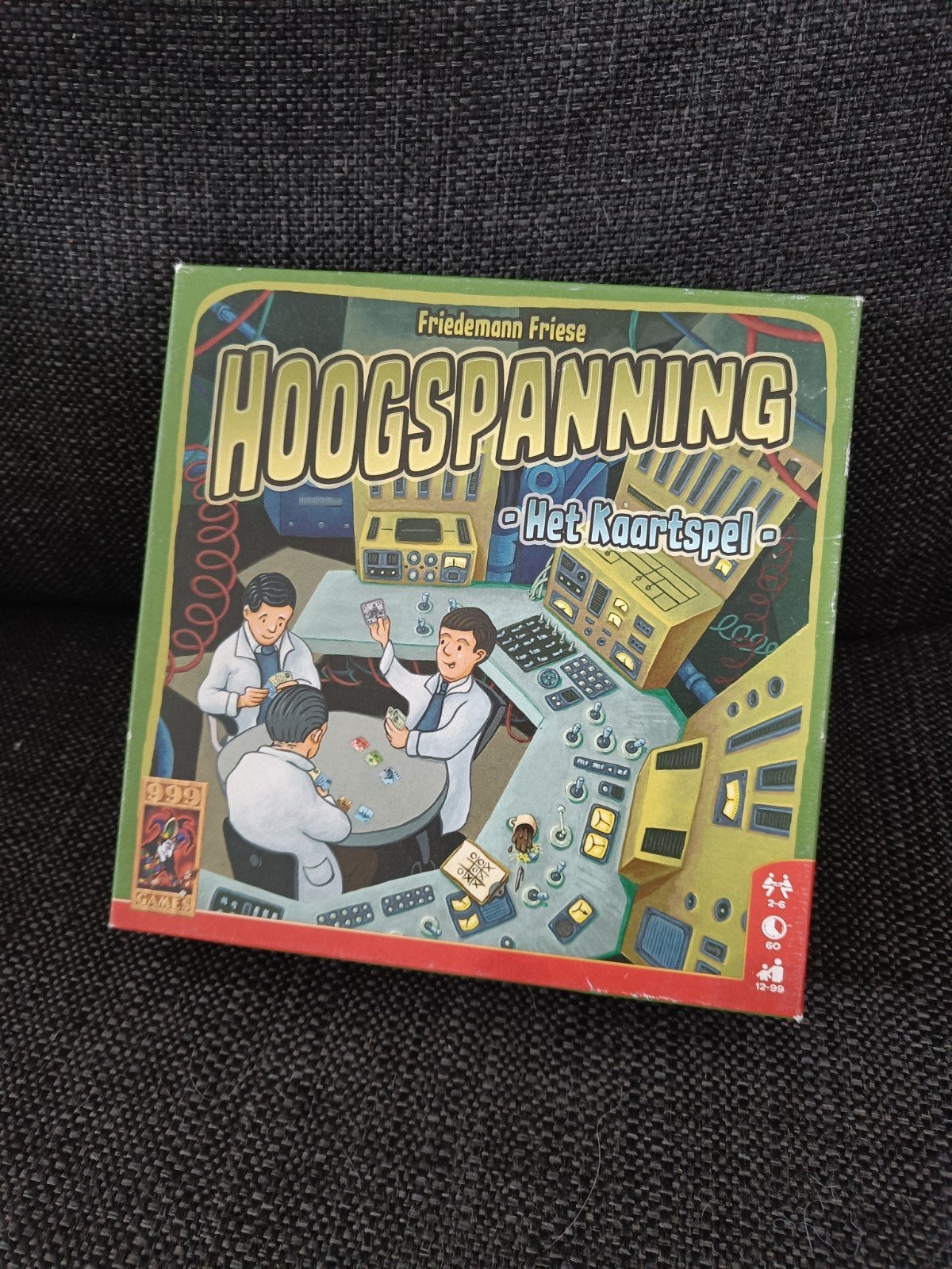 Hoogspanning: Het Kaartspel - Strategisch kaartspel, Vijf spelers of meer, Ophalen of Verzenden, Zo goed als nieuw, 999 Games