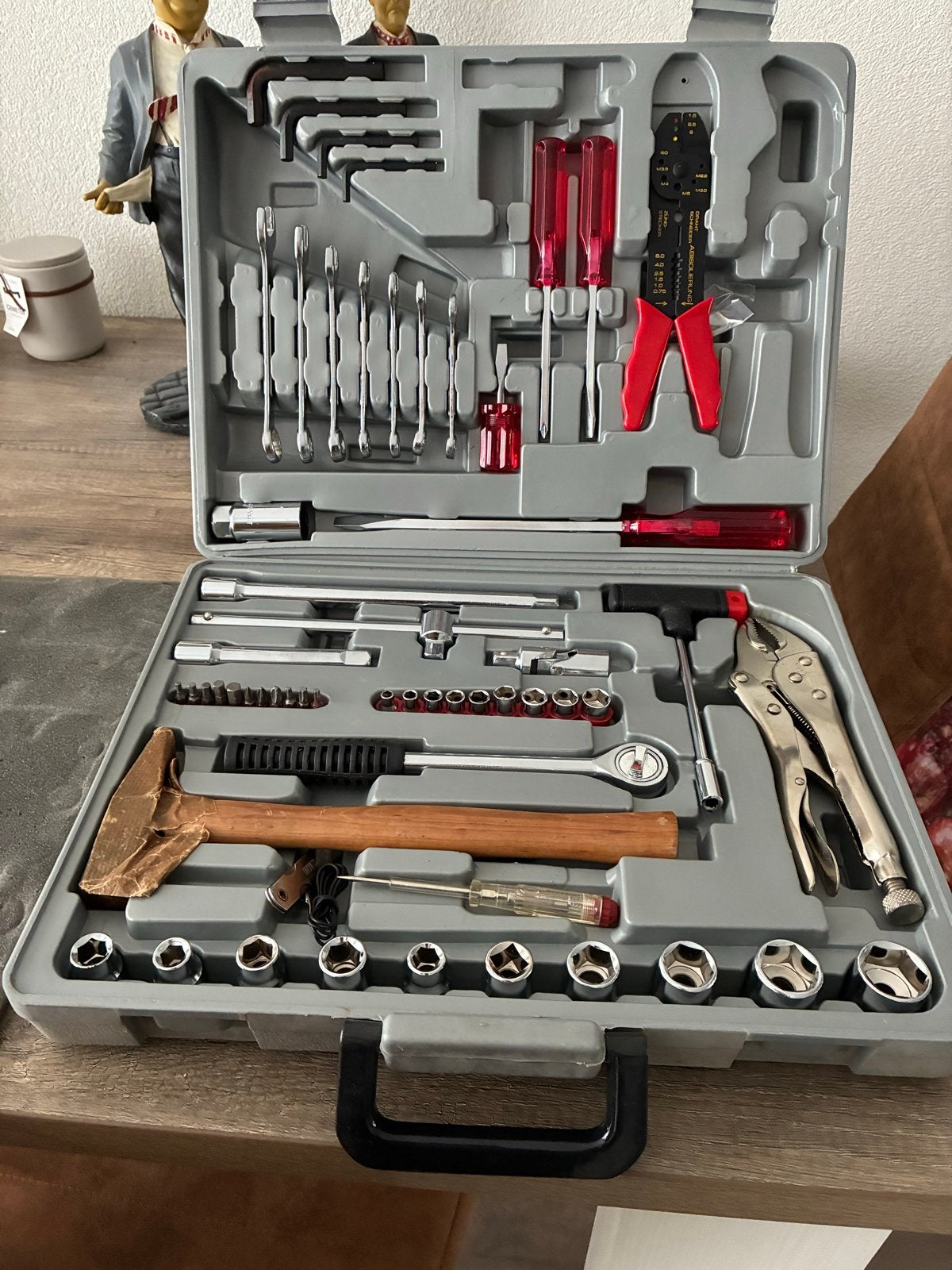 100-delige Gereedschap Set - Nieuw en Compleet, Ophalen, Nieuw, Gereedschapsset