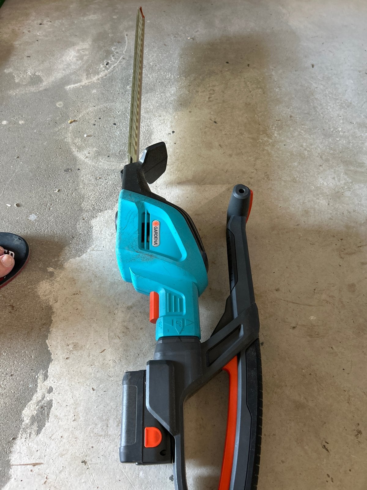 Gardena Heggenschaar ErgoCut 48 Li (zonder lader), Ophalen of Verzenden, Zo goed als nieuw, Accu