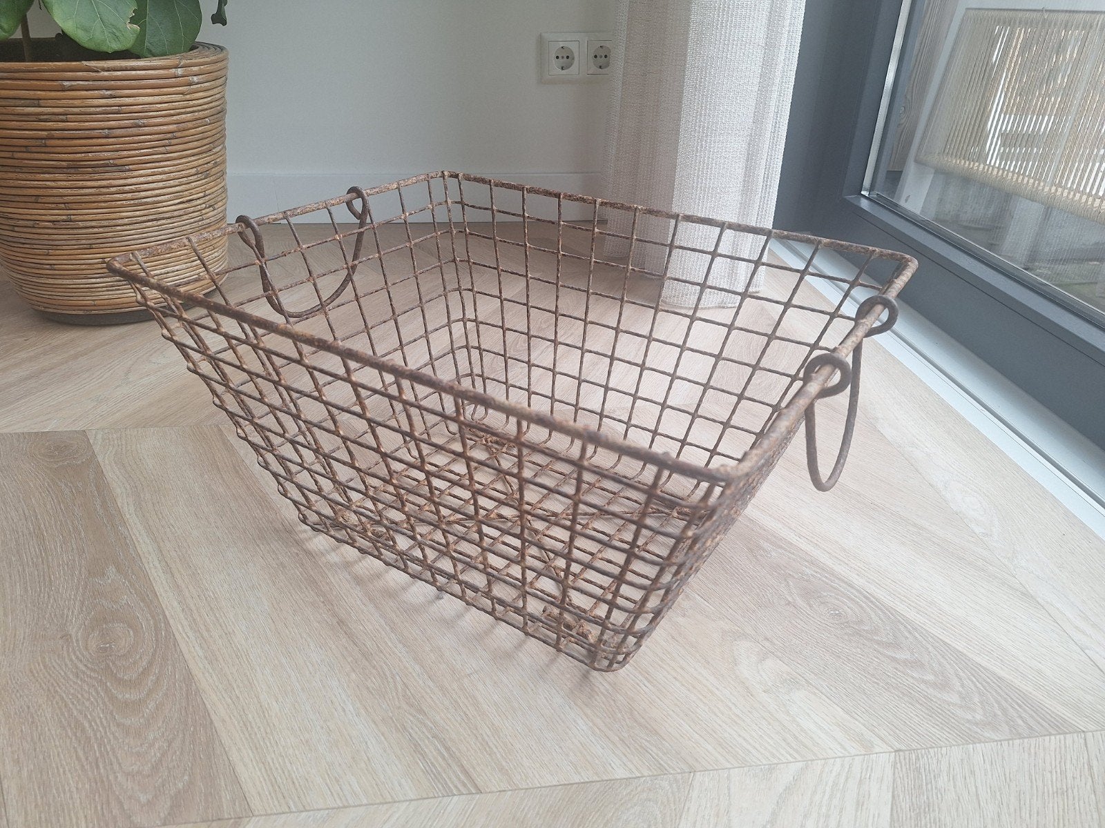 Brocante oestermand, Ophalen