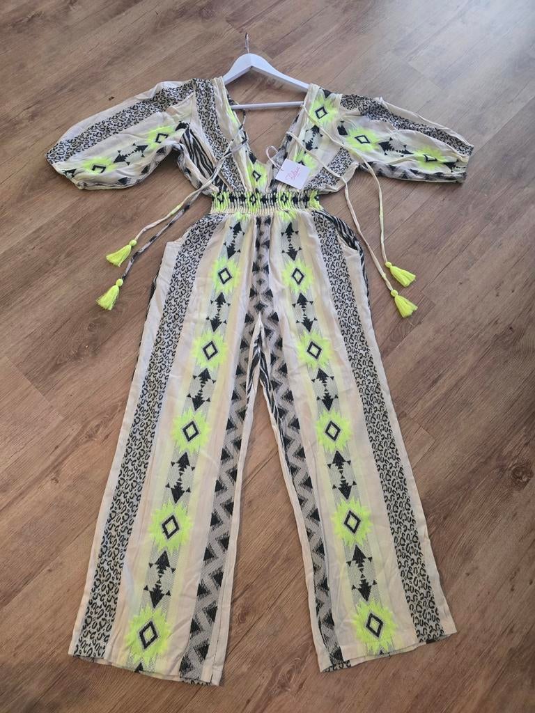 Zomerse jumpsuit met neon details en dierenprint, Kleding | Dames, Jumpsuits, Nieuw, Maat 38/40 (M), Overige kleuren, Ophalen of Verzenden