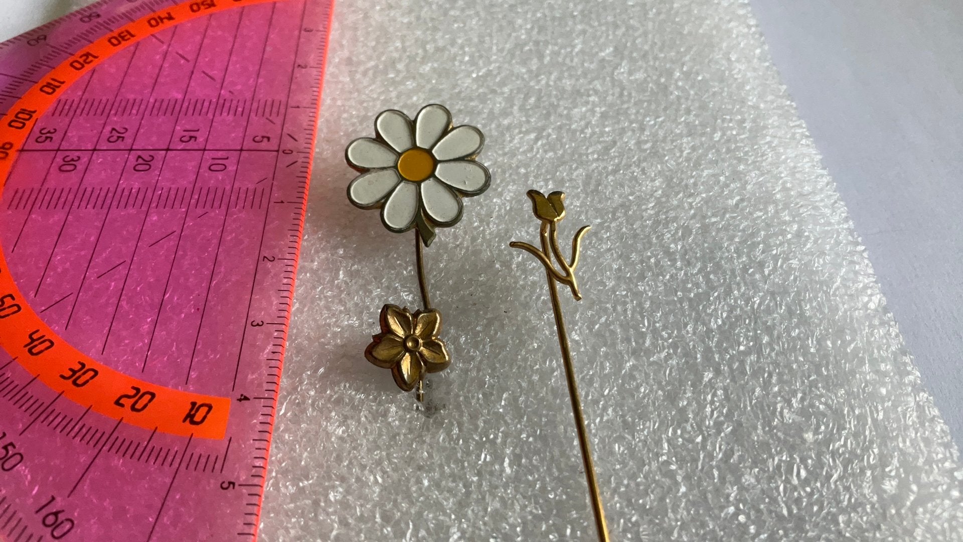 3 speldjes bloemen, Ophalen of Verzenden, Zo goed als nieuw, Overige onderwerpen