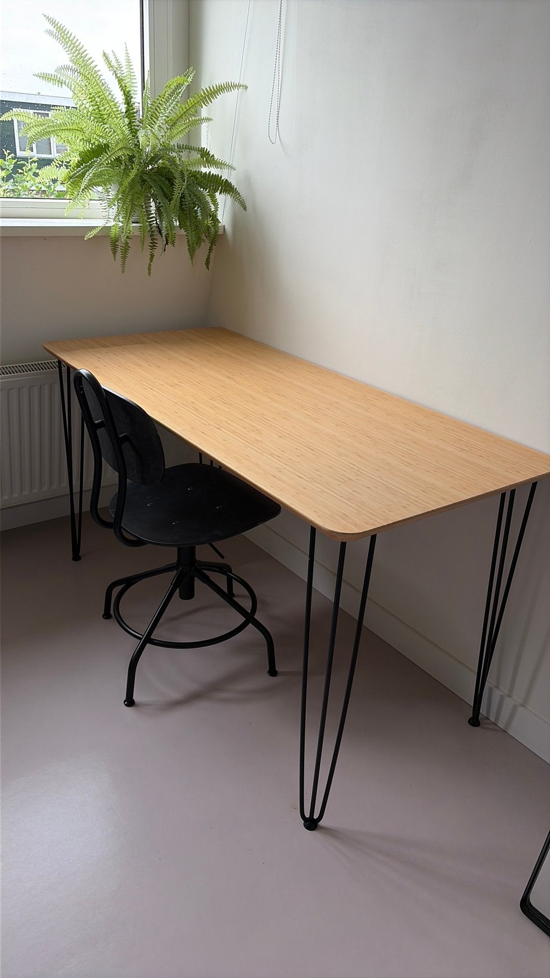 Complete Bureau-set: bureau, bureaustoel & lockerkastje, Huis en Inrichting, Bureaus, Ophalen, Zo goed als nieuw