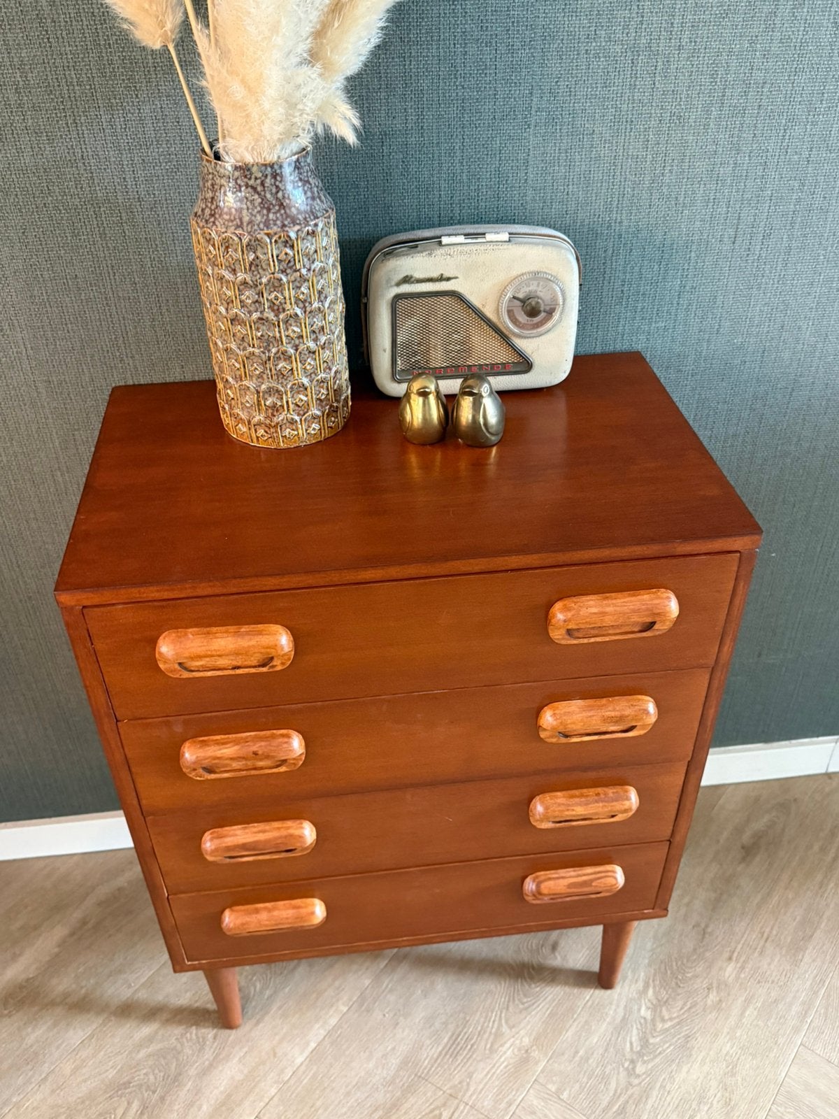 Foto 8 van Vintage ladekast -warm hout – 4 lades – retro / Deens design