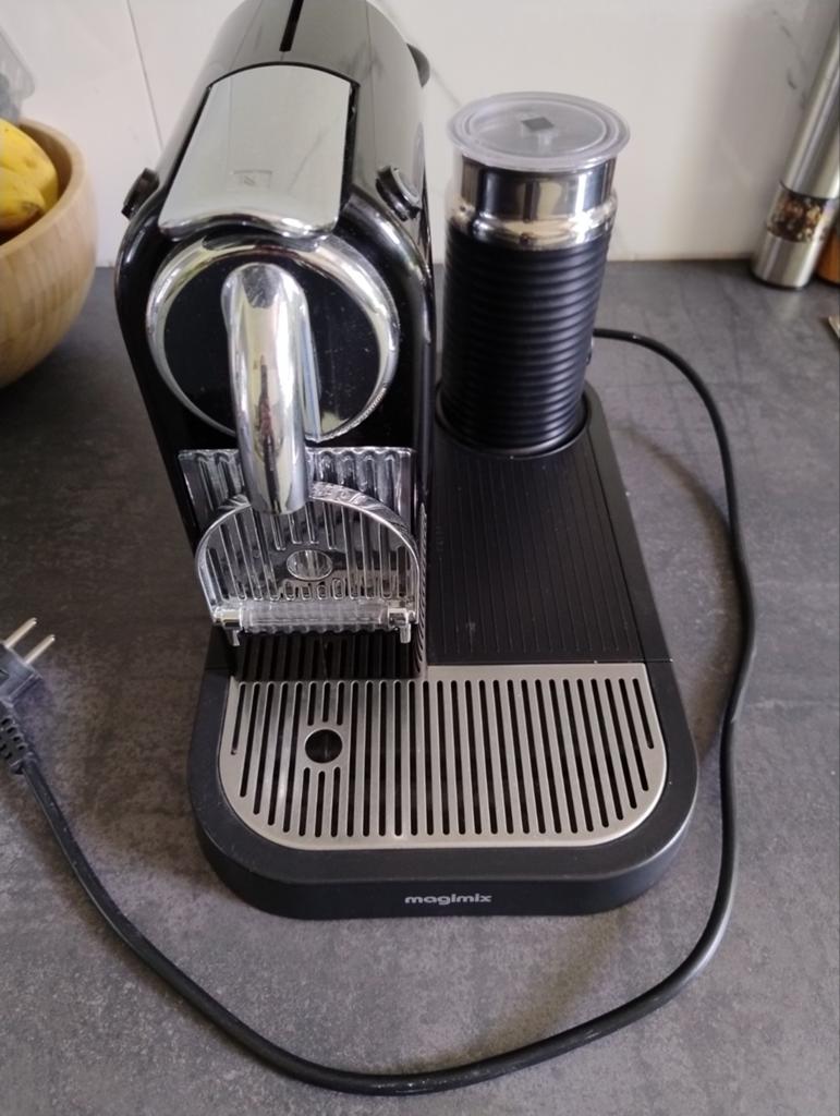 Nespresso Magimix Inissia met Aeroccino 3 melkopschuimer, Witgoed en Apparatuur, Koffiezetapparaten, Ophalen, Espresso apparaat