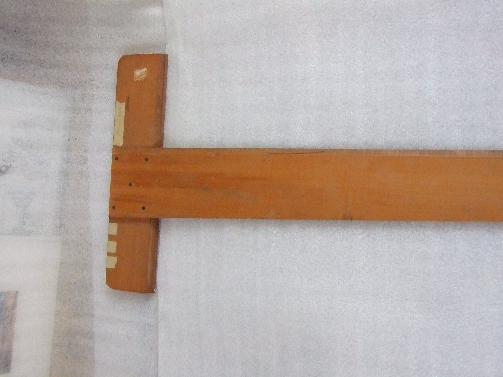 Tekenhaak 107 cm. lang. Hout., Ophalen of Verzenden, Gebruikt, Overige typen