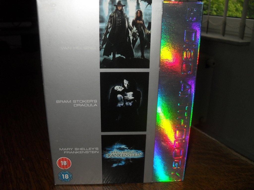 3 DVD BOX MET VAN HELSING,DRACULA en FRANKENSTEIN., Vampiers of Zombies, Engels, Alle leeftijden, Nederlands