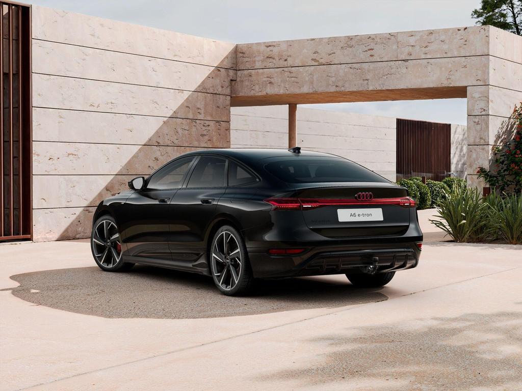 Audi A6 Avant e-tron 286pk S edition 83 kWh | Trekhaak | 21", Auto's, Audi, Automaat, 12 maanden, Zwart, Leder en Stof