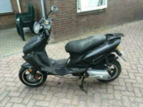 Keeway focus scooter 2t f-act onderdelen velg uitlaat fact, Fietsen en Brommers, Brommeronderdelen | Scooters, Ophalen of Verzenden
