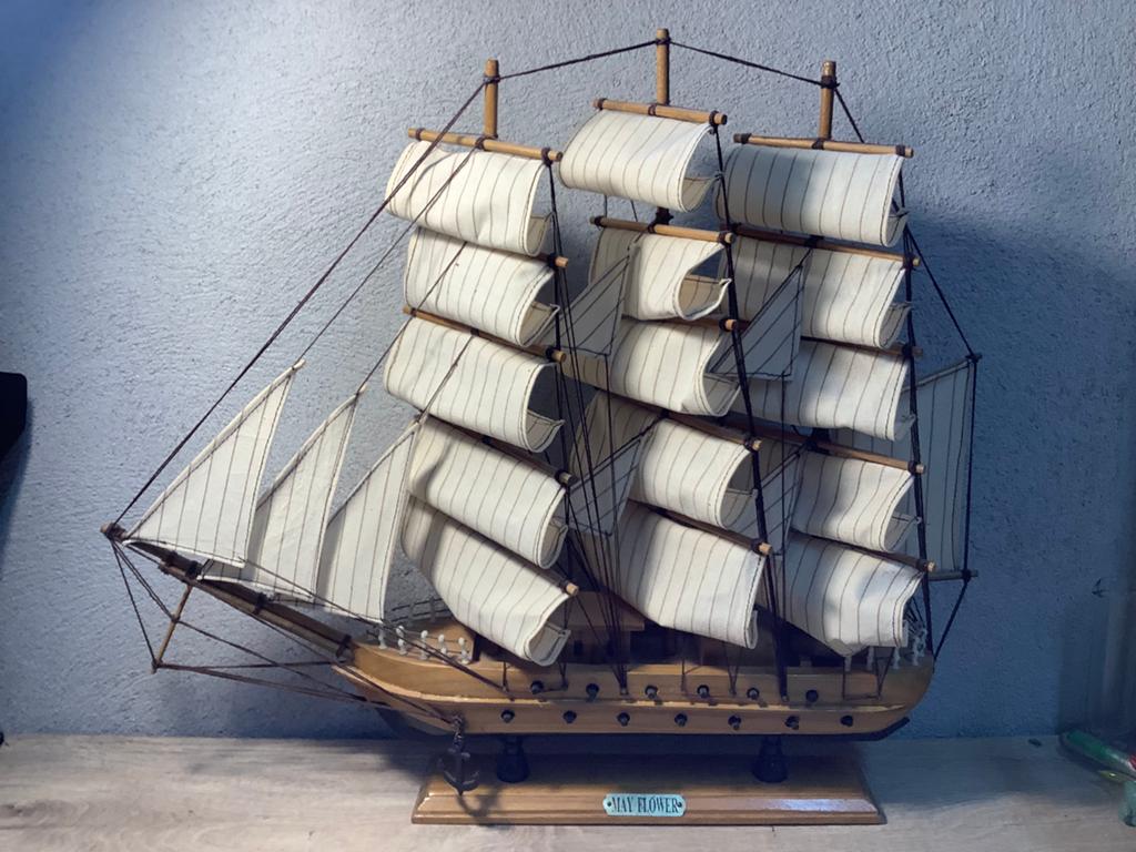Houten boot zeilboot model boot, Hobby en Vrije tijd, Modelbouw | Boten en Schepen, Ophalen of Verzenden, Gebruikt, 1:32 tot 1:50