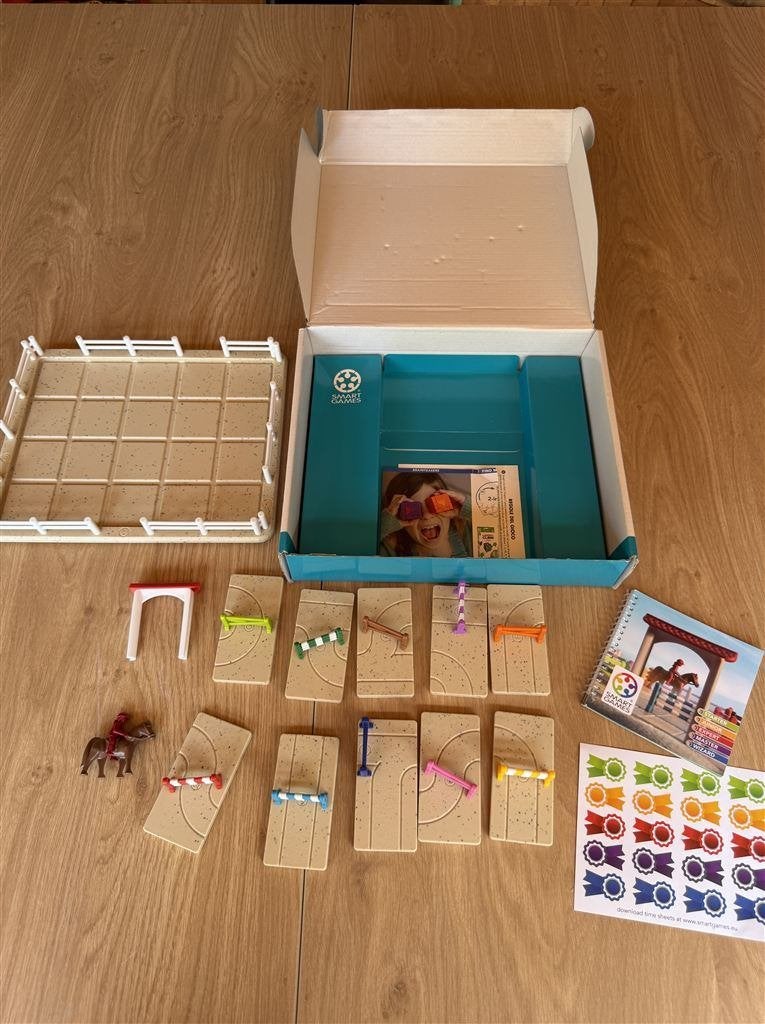 horse academy - smart games - S7247