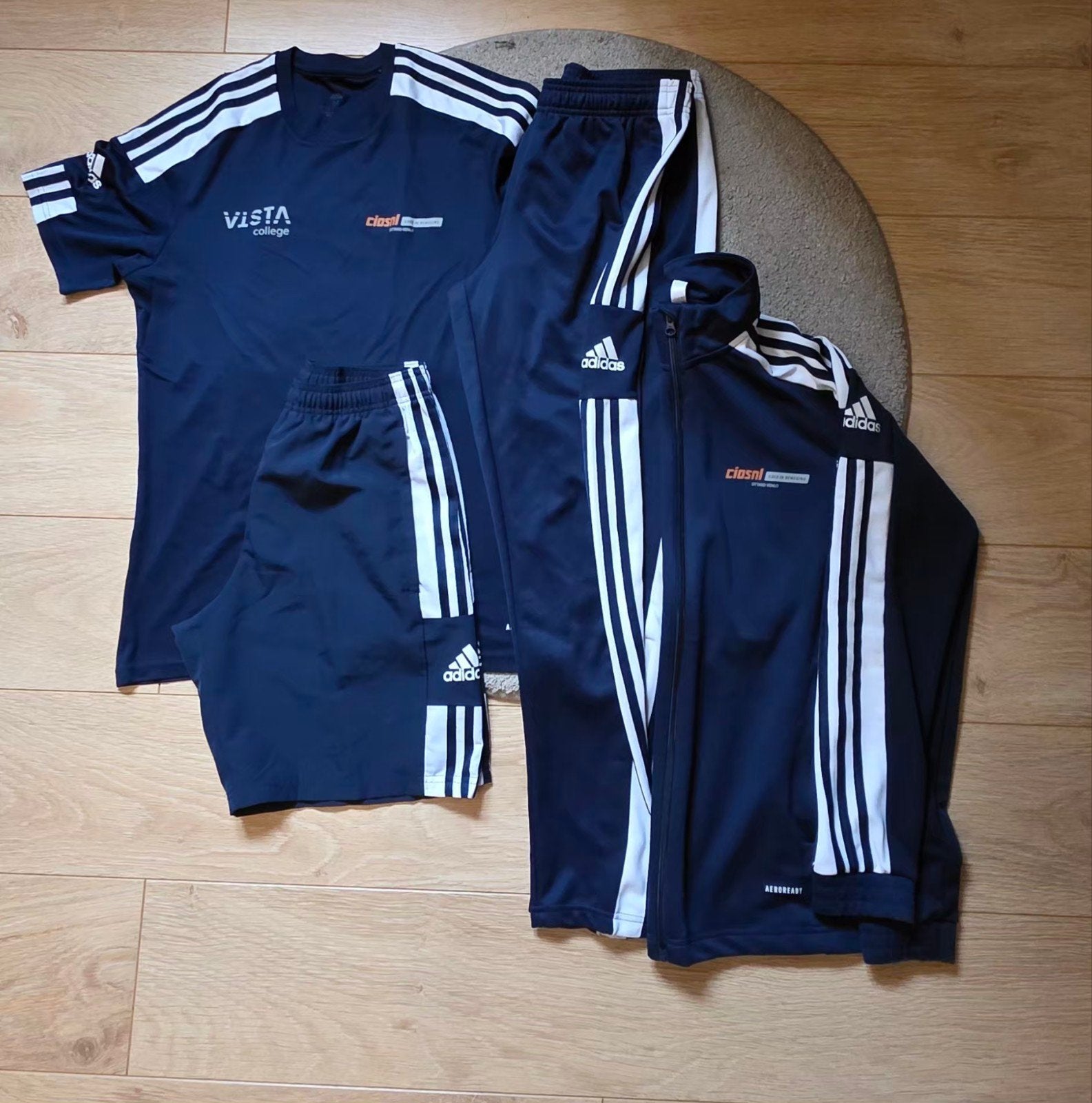 Adidas sportkleding Vista CIOS Sittard mt M, Kleding | Heren, Sportkleding, Zo goed als nieuw, Blauw, Ophalen of Verzenden