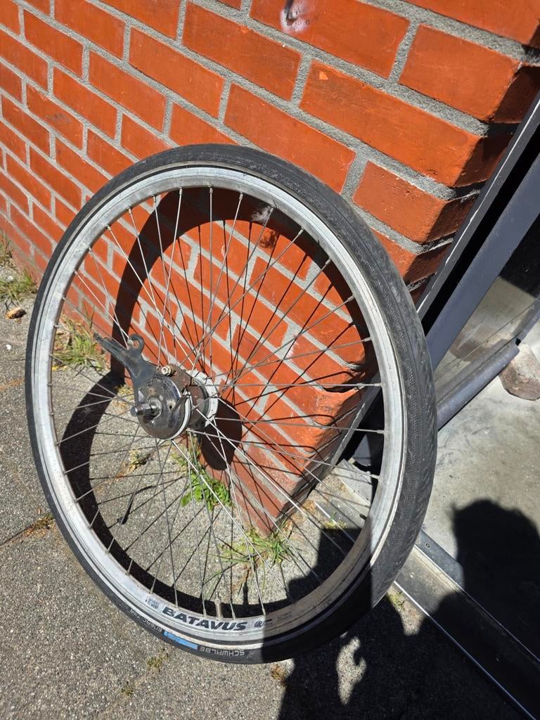 Batavus Voorwiel 28inch met Shimano naaf en trommelrem, Fietsen en Brommers, Ophalen, Gebruikt