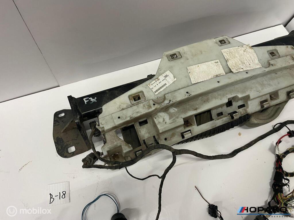 Trekhaak BMW 3 serie F30 F31 - Elektrisch met module, Gebruikt, Einsteinlaan 5 rijswijk, Bmw, Ophalen of Verzenden