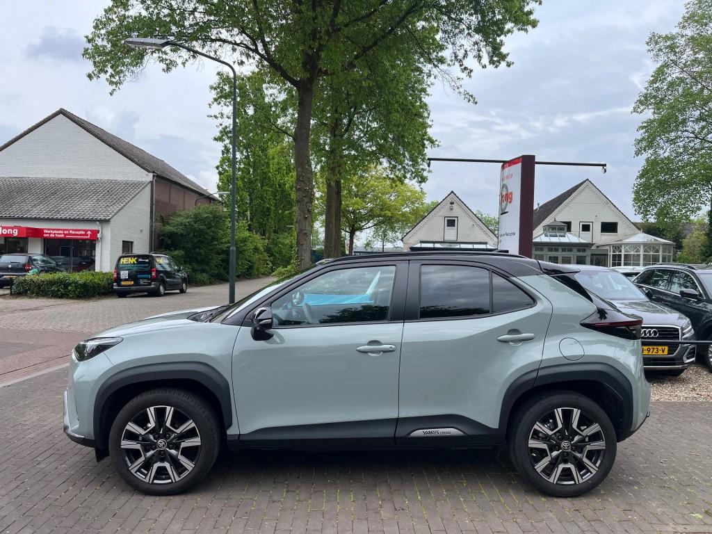 Toyota YARIS CROSS 1.5 HYBRID 130 LAUNCH EDITION / PANODAK /, 1195 kg, Gebruikt, Met garantie (alle), USB